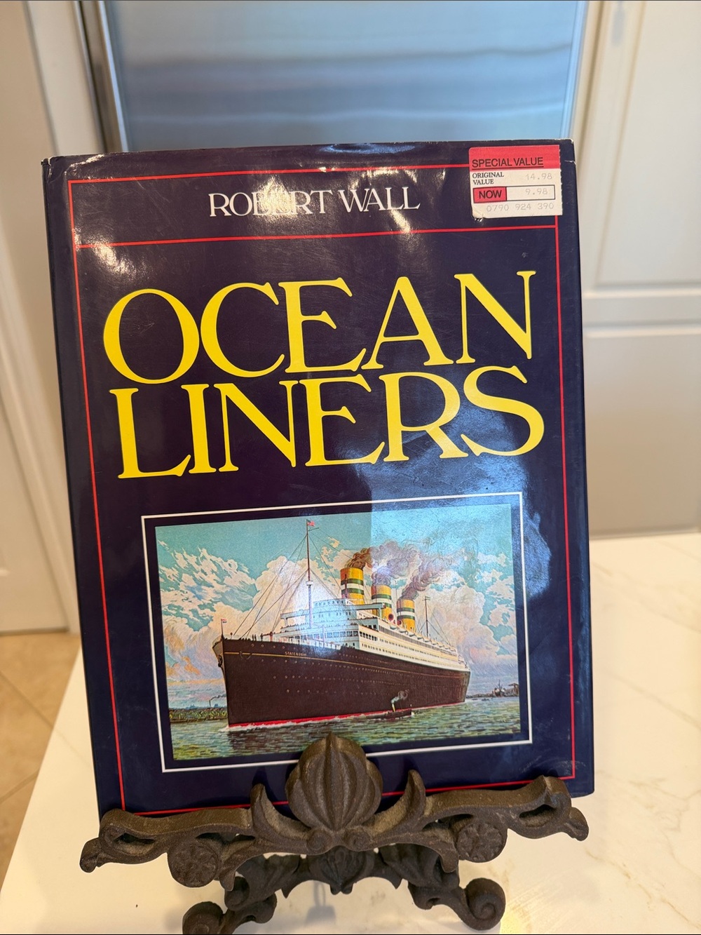 Ocean Liners Hardcover Book by Robert Wall 1977 Illustrated Maritime History